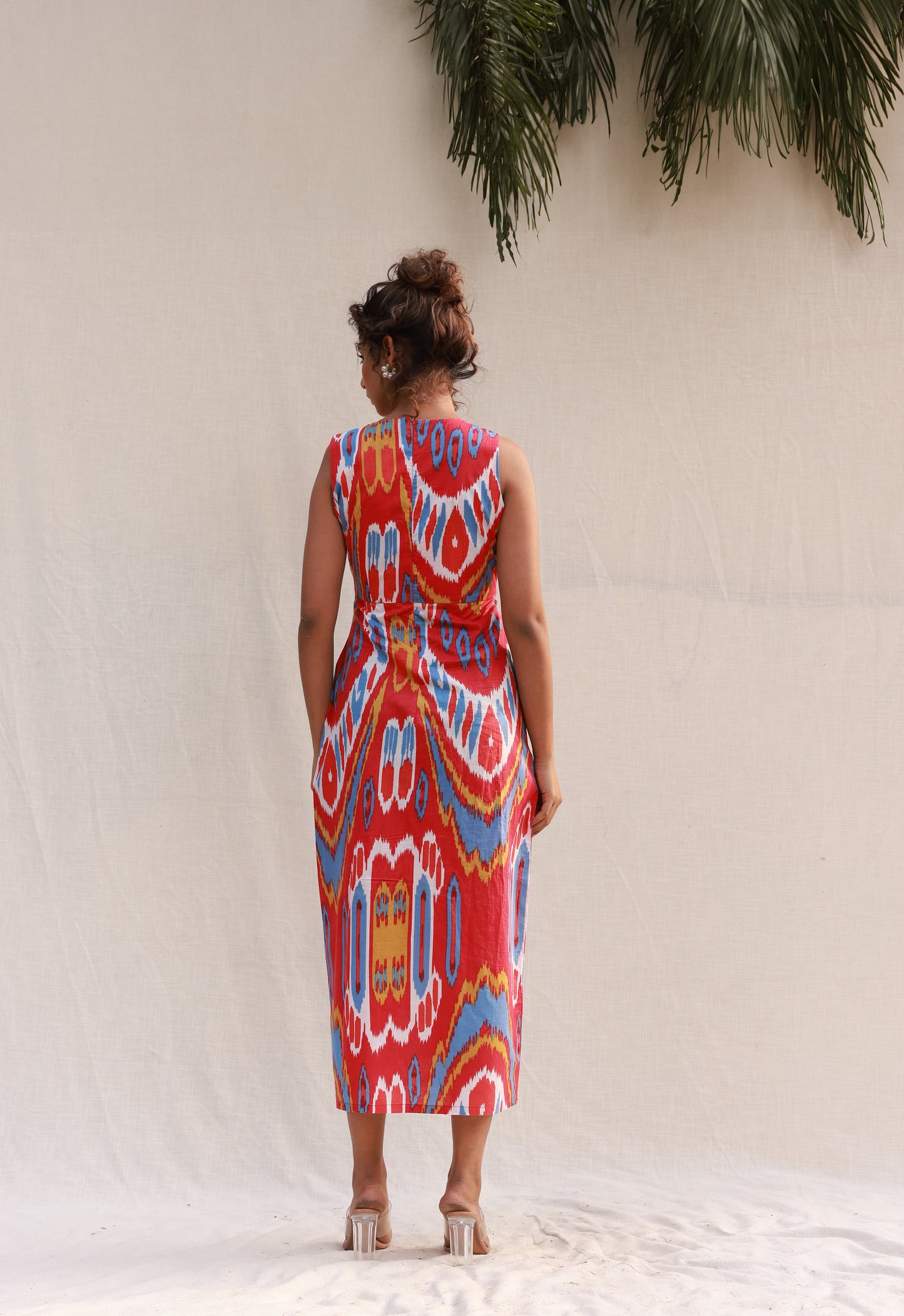 Sleeveless Straight Body Fit Mid Waist Cut-out Dress