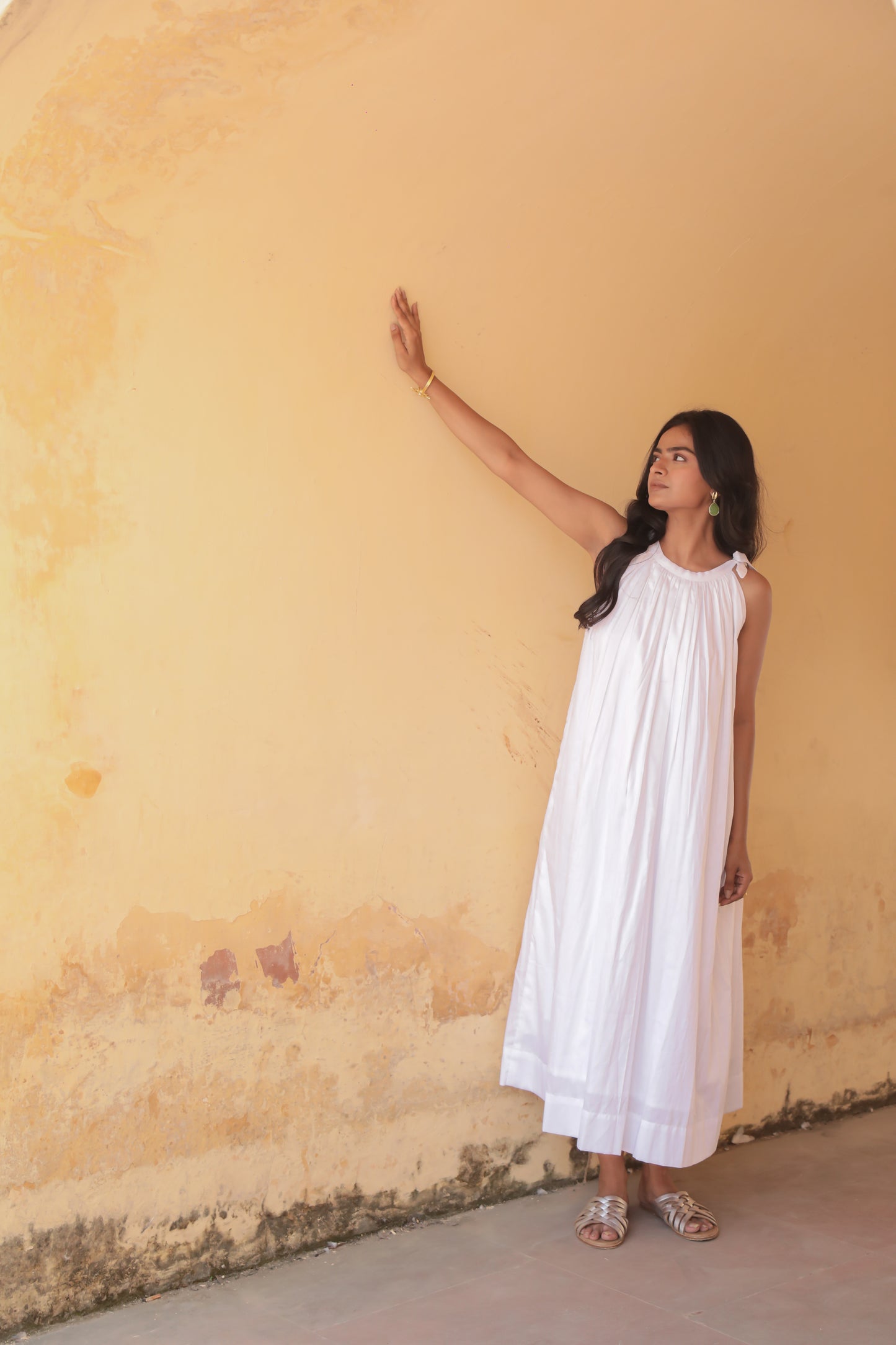 Shoulder tie knot gathered white maxi