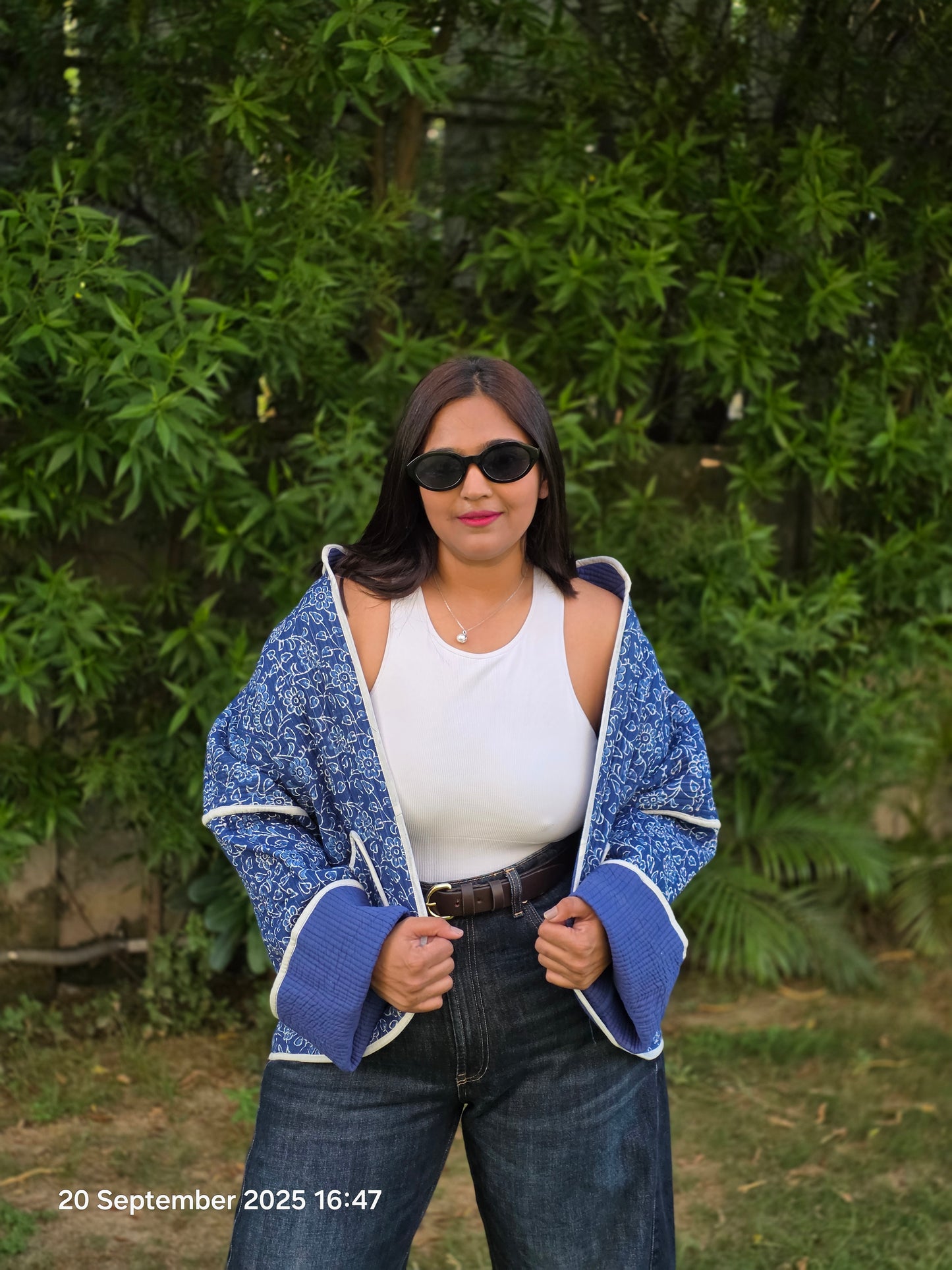 Contrast white piping dark blue quilted jacket