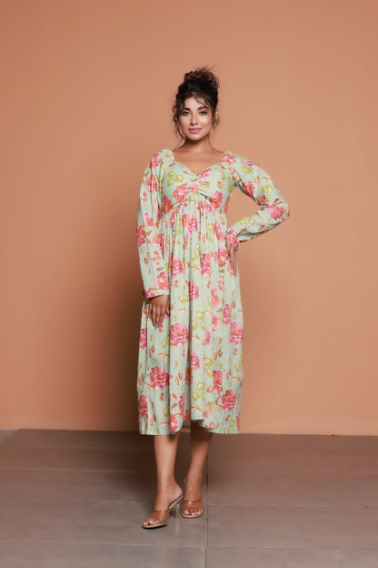 Sweetheart neck floral full sleeve midi dress