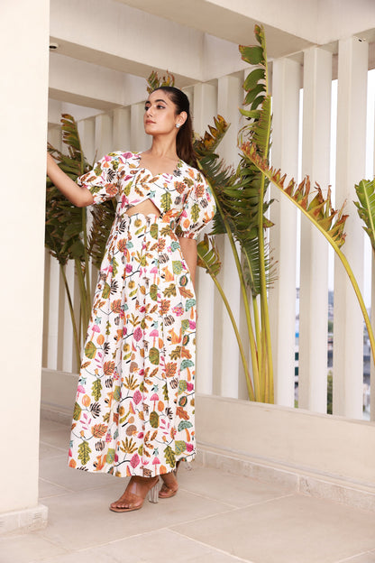 dress cut in the middle Mid-Cut Dresses Liva Larsen