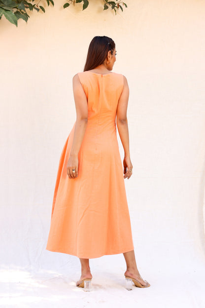 Dull orange sleeveless midi dress