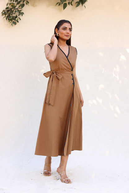 Sleeveless brown overlapping midi dress