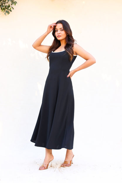 Contrast piping sleeveless dress