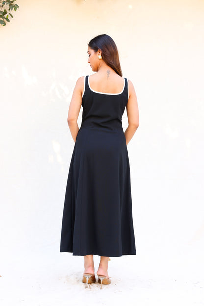 Contrast piping sleeveless dress