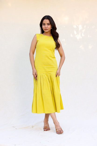 Sleeveless midi dress