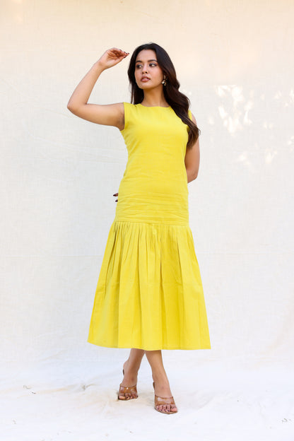 Sleeveless midi dress