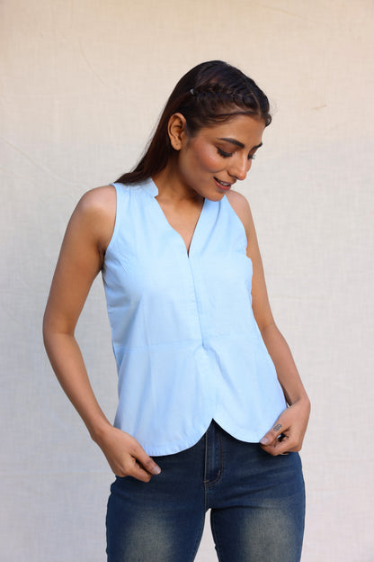 V-neck front buttoned top