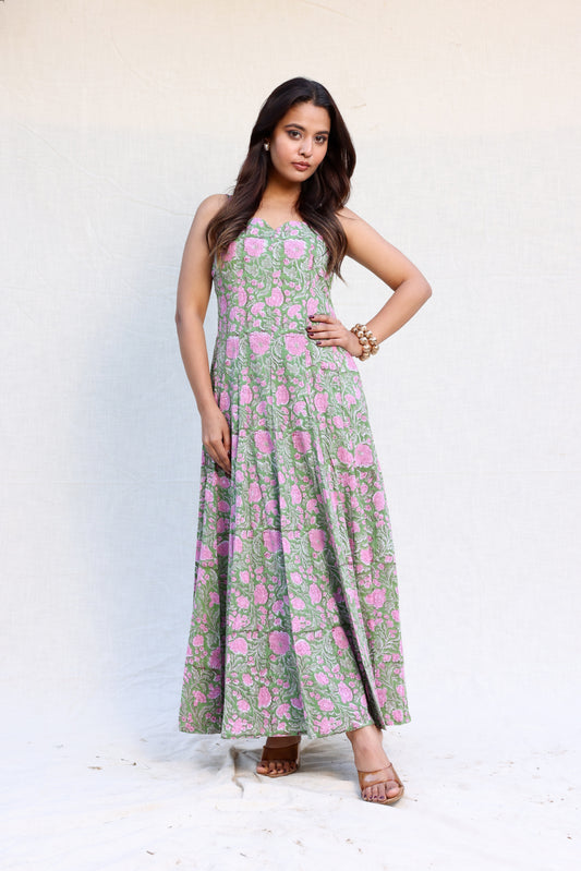 Sweetheart neck strappy maxi dress