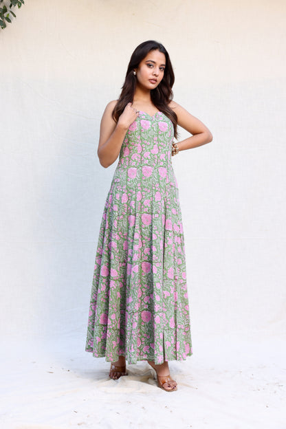 Sweetheart neck strappy maxi dress