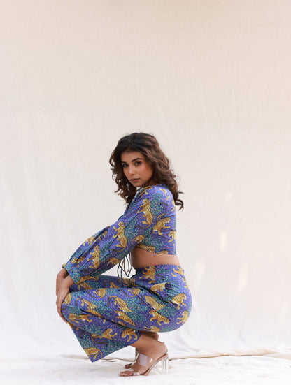 Straight pants with mid-runch crop top co-ord set