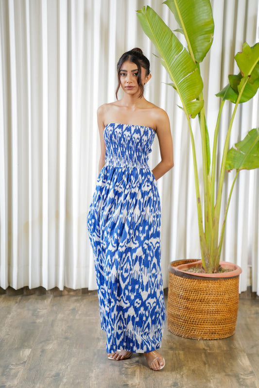 Smocking tube blue printed maxi dress