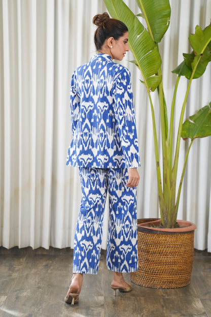 Blue & white ikkat print tube top with straight pants and shacket set