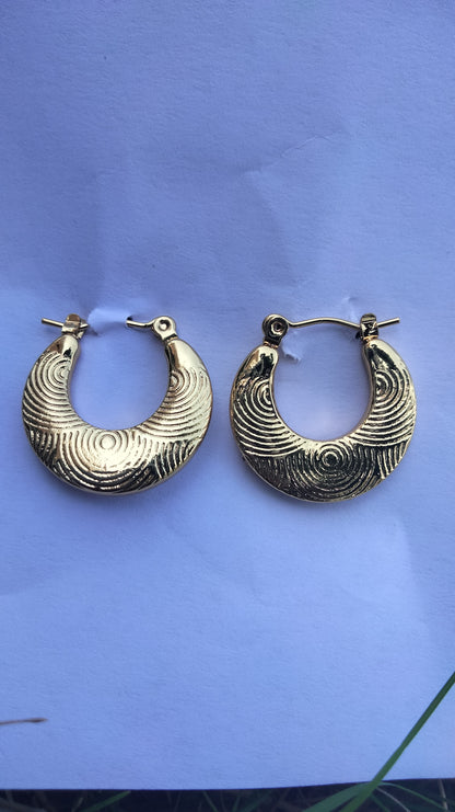 Classic Round Heritage Hoops