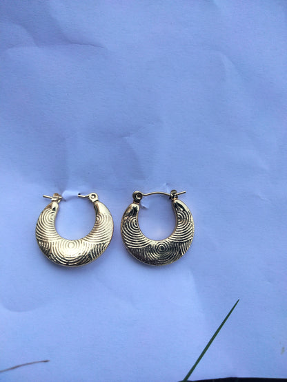 Classic Round Heritage Hoops