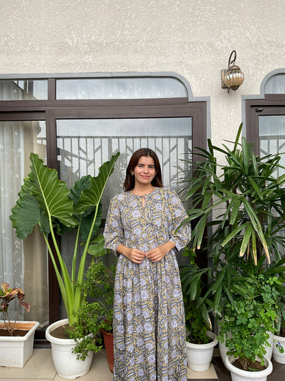 Tie-knot Neck Full Sleeve Maxi Dress