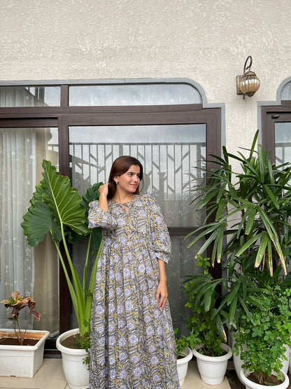 Tie-knot Neck Full Sleeve Maxi Dress