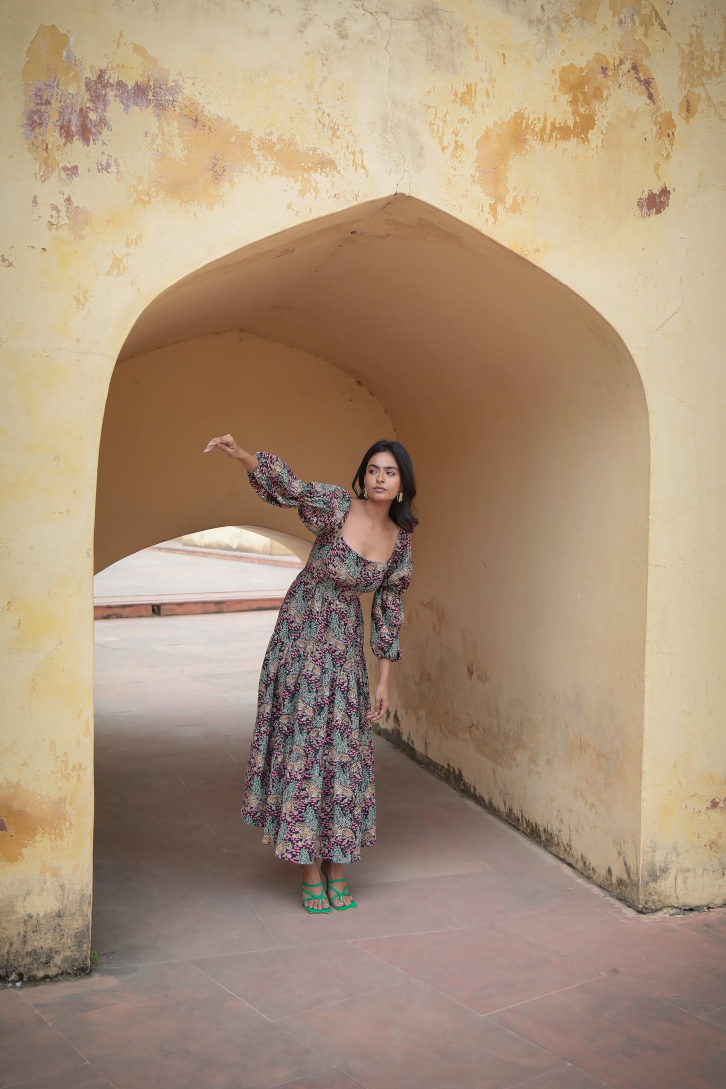 Tiger print back tie knot tier maxi dress