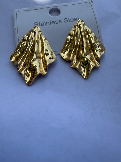 Leafy Hammered Earring