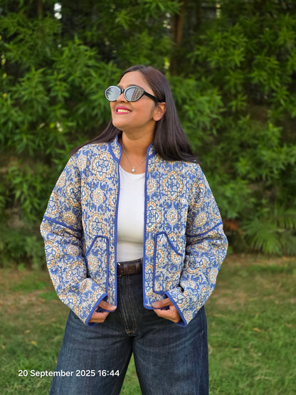 Patch pocket blue quilted jacket