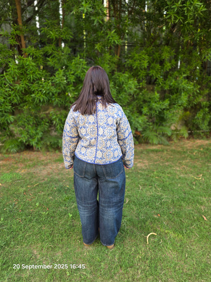 Patch pocket blue quilted jacket